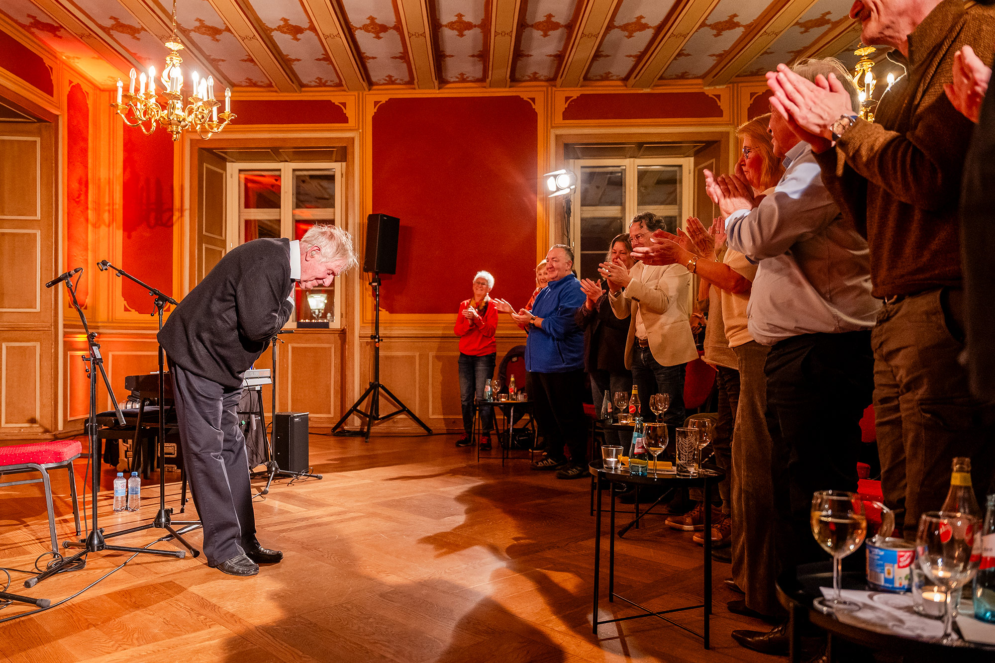 Der Musiker im Porträt von einem Fotografen aus Frankfurt am Main.